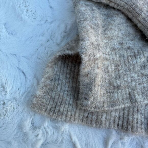 FRAME Swingy Turtleneck Sweater Oatmeal Alpaca Wool - Picture 7 of 10